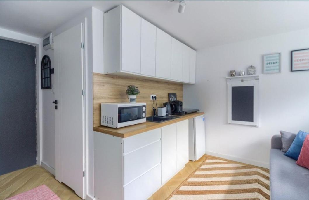 Mikroapart Batorego Warschau